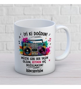 Kişiye Özel İyi Ki Doğdun Müzik Gibi Bir Yaşın Olsun Baskılı Kupa – Retro Kasetçalar Temalı Hediye