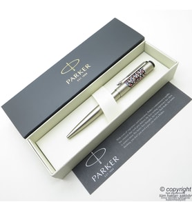 Parker Sanatsal Çizimli Tükenmez Kalem  Benzersiz üründür. Yalnızca bir adet bulunmaktadır (Karışık)
