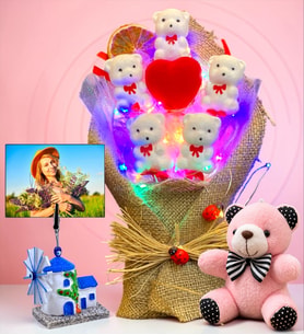 Değirmen Fotoğraflı Renkli Led Işıklı Ayıcık Buketi ve Peluş Anahtarlık