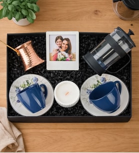 Kadınlara Özel Fotoğraflı Çerçeve Mum French Press Bakır Cezve Fincan Ve Kahve Fincan Seti