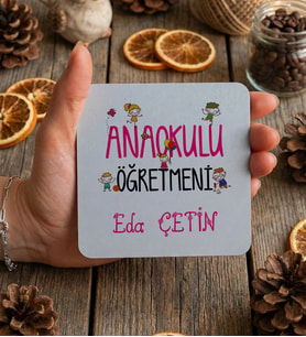 Kişiye Özel Anaokulu Öğretmeni Bardak Altlığı Öğretmenler Günü Hediyesi (Beyaz)