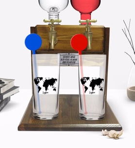 BK Gift Kişiye Özel Renkli Baskılı Dünya Haritalı İkili Vodka Bardağı ve Çift Musluklu Doğal Ahşap Vodka Standı-1 (Model 1)
