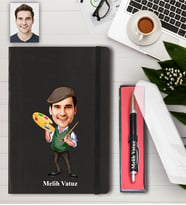 Kişiye Özel Erkek Ressam Karikatürlü Defter ve Kalem