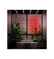 Kadın Figürlü Neon Tabela