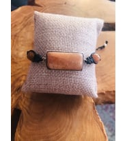 murastonesilver güneş taşıyla tasarlanmış somon renginde unisex makrome bileklik