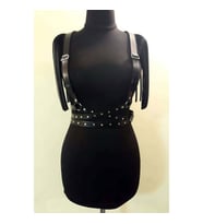 Omuzları Püskül Detaylı Deri Kemer, Askılı Püsküllü Deri Harness (Kırmızı)