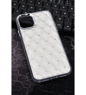 iPhone 15 Pro Uyumlu Baklava Desenli Pırlanta Taşlı Sert Kapak Kılıf Beyaz
