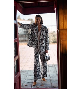 Beli Lastikli Zebra Desenli Pantolon Siyah