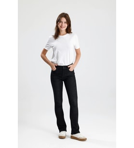 Özel Seri Koyu Indigo Denim Monica24 Yumuşak Doğal His Veren Kadın Jean Pantolon