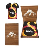 Galatasaray Lisanslı Siyah Büyük Logolu T-Shirt Hediye İcardi Ahşap Kutulu