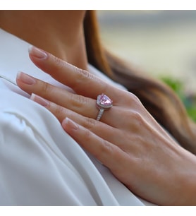 Pembe Taşlı Kalp Modeli Gümüş Yüzük