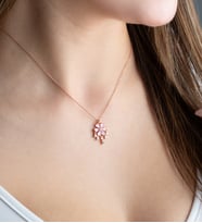 925 Ayar Gümüş Sallantılı Model Pembe Taşlı Çiçek Kolye