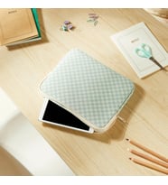 Ocean Home Textile Su İtici Leke Tutmaz Mint Dama Desen Tablet Taşıma Çantası / Kılıfı 27 x 21 x 2 cm