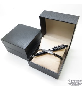 Kişiye Özel Titanyum Metal Unisex Bileklik + İsme Özel Mini Cep Kalemi - Hediyelik Kutulu Set (Karışık)