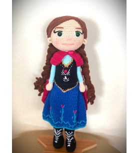 Amigurumi Oyun Arkadaşı Karlar Kraliçesi Anna