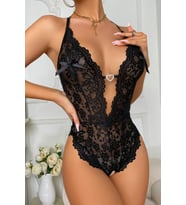 Kadın Siyah Dantelli Fantazi Body Kalp Detaylı Sırt Dekolteli İç Giyim 8459