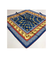 Zincirli Desen Black Seri Twill Eşarp Eşarp Askısı ile Birlikte 90x90 cm Nar Çiç