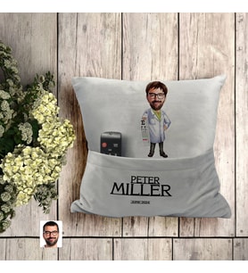 BK Gift Kişiye Özel Doktor Karikatür Tasarımlı Organizer Kumanda ve Atıştırmalık Cepli Gri Kırlent Yastık-7 Arkadaşa Hediye, Cepli Yastık