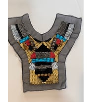 18X17 CM TAŞLI BONCUKLU TASARIM KIYAFET YAKA AKSESUARI APLİK DİKİŞ