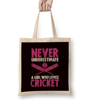 Cricket Girl Cricketer Bowler Ball Bat Game Pitch Bez Çanta Uzun Saplı