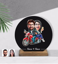 BK Gift Kişiye Özel Sevgililer Karikatürlü Yuvarlak Ahşap Biblo-97