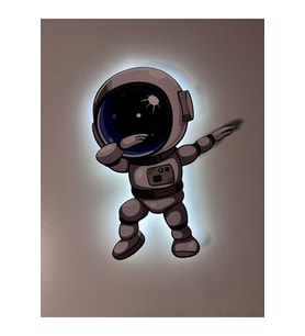 Ahşap Astronot Çocuk Odası Gece Lambası, Dekoratif ve Şık 25x33 cm