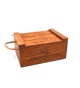 Farmhouse Logolu Ahşap Kapaklı Kutu 27cm x 16cm Genişlik 10cm Yükseklik