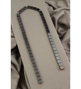Hematit Doğal Taş Parlak Füme Kare Kesim 8x8x3mm Dizi [AA]