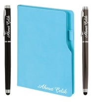 İsme Özel Kalemlikli Renkli Kenarlı Mavi Defter + İsme Özel Metal Roller Kalem  14.5x21, 224sf. Çizgili 80gr. Termo Deri  İsme Özel Defter  MT-419