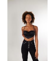 Shery Crop Siyah