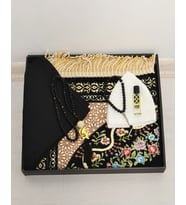 Çeyizlik Seccade Set– Astarlı Seccade, Eşarp, Kristal Tesbih, Erkek Tesbihi, Takke Esans Kutulu (Siyah)