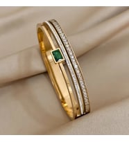 Pandora Tarz,Çift Sıra Zirkon İşlemeli Safir Taşlı, Çelik Üzeri Altın Kaplama Kelepçe, Ahşap kutu İçerisinde (Gold)