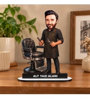Kişiye Özel Erkek Kuaförü Karikatürlü 18 cm MDF Masaüstü Biblo - Erkek Kuaförü Hediyesi İş Arkadaşına ve Meslek Sahibine Hediye
