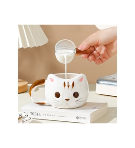 Beyaz Kedi Tasarımlı 3D Kabartmalı Seramik Kupa Bardak Hediyelik