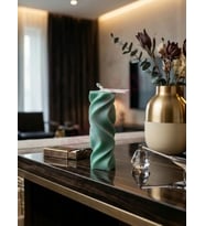 Mumelia Candles Sonsuz Döngü - Doğal Soya Dekoratif Mum - Koyu Yeşil