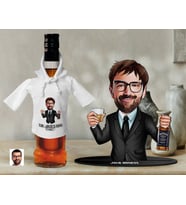 BK Gift Kişiye Özel Karikatürlü 3D Ahşap Biblo ve Beyaz Mini İçki Şişesi Tişörtü Hediye Seti, Arkadaşa Hediye, Sevgiliye Hediye-12