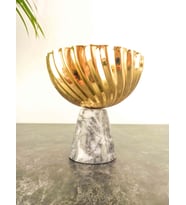 Bitki Tasarımı İthal Gri Mermer Ayaklı Gold Dövme Demirli Saksı Saksılık Dekoratif Aksesuar