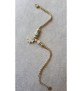 Yonca Model Zirkon Taşlı Çelik Gold Bileklik