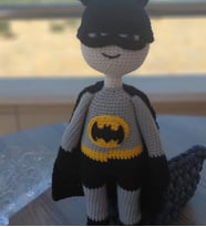 El Örgüsü Batman, 35 cm Oyun Arkadaşı