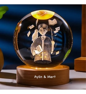 Kişiye Özel Büyük Boy Işıklı Ahşap Kaideli Harry Potter Temalı Cam Küre 8cm