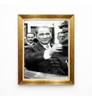 Tablore Atatürk Nostalji Serisi Siyah Beyaz Çerçeveli Tablo - Retro Atatürk Fotoğrafı Portre