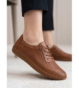 BEREN Hakiki Deri Taba Kadın Yürüyüş Ayakkabı Lazer Delikli Ortopedik Taban Elastik Bağcıklı Comfort Sneaker
