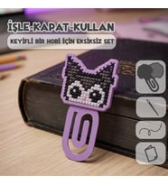 Etamina Siyah Şapkalı Yaramaz -Kuromi- Kanaviçe Kitap Ayracı Kiti (İşleme Hobi Seti)