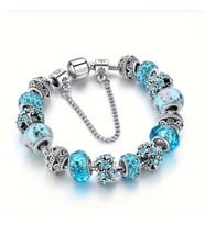 Pandora Tarz , Trend Collections, Mavi Sevgi  Temalı Charmlı Bİleklik, Ahşap Kutu içerisinde