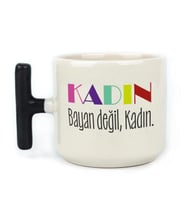 Kadın Bayan Değil Baskılı Kadınlar Günü Siyah Kulplu T Kupa