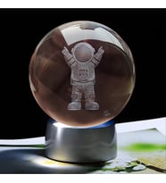 Dekoratif Astronot Temalı Işıklı Cam Küre 8cm*6cm