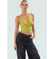 Vücuda Oturan Boyundan Bağlamalı Crop Bluz Polyester Elastan Sandy Dokuma Yüksek Kalite