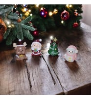 VIP DELUXE 4 ADET DEKORATİF BİBLO NOEL SÜSLERİ YILBAŞI HEDİYELERİ NOEL BABA GEYİK KARDAN ADAM ÇAM