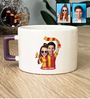 Kişiye Özel Karikatürlü Sarı Kırmızı Taraftar Sevgiliye Hediye Lüks Fincan Sevgililer Günü Hediyesi
