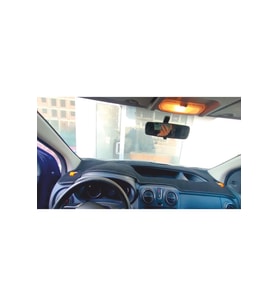 2012-2017 Modellerine Uygun Dacia Dokker Torpido Koruma Halısı Siyah Kenar Renk Kırmızı